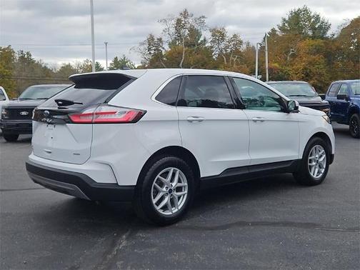 2022 Ford Edge SEL