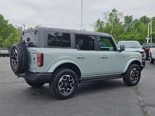 2021 Ford Bronco OUTER BANKS