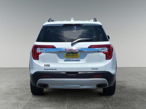 2023 GMC Acadia AWD SLT