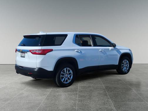 2021 Chevrolet Traverse LS