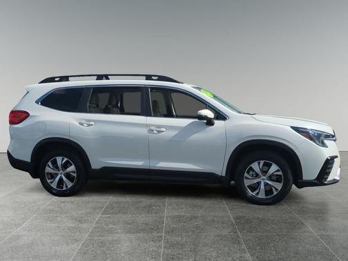 2023 Subaru Ascent Premium 7-Passenger