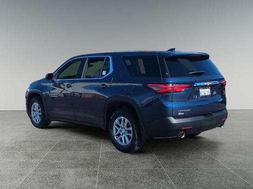 2022 Chevrolet Traverse LS