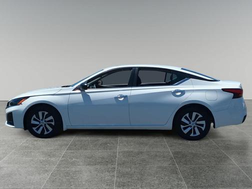 2024 Nissan Altima S FWD