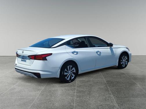 2024 Nissan Altima S FWD