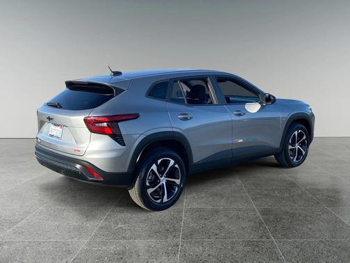 2025 Chevrolet Trax FWD 1RS