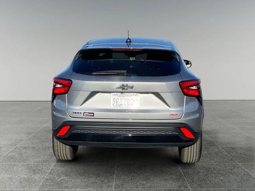 2025 Chevrolet Trax FWD 1RS