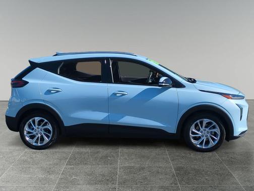2022 Chevrolet Bolt EUV FWD LT