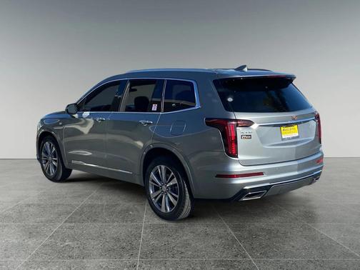 2024 Cadillac XT6 Premium Luxury FWD