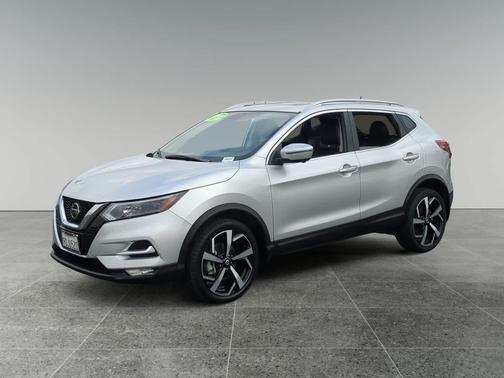 2022 Nissan Rogue Sport SL