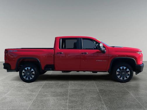 2022 Chevrolet Silverado 2500 Custom