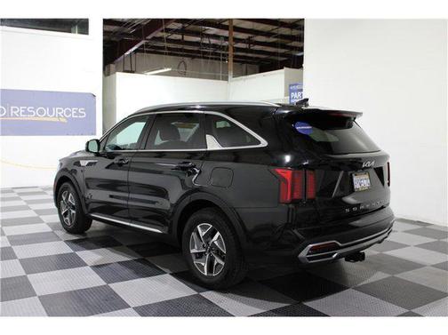 2022 Kia Sorento Hybrid EX