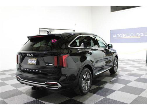 2022 Kia Sorento Hybrid EX