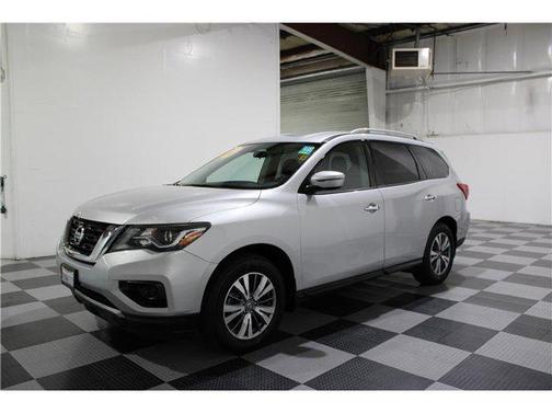 2020 Nissan Pathfinder S 2WD