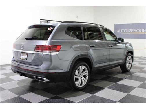 2022 Volkswagen Atlas 3.6L SE w/Technology