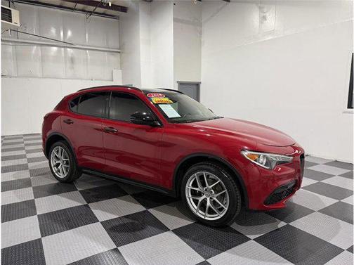 2019 Alfa Romeo Stelvio Sport