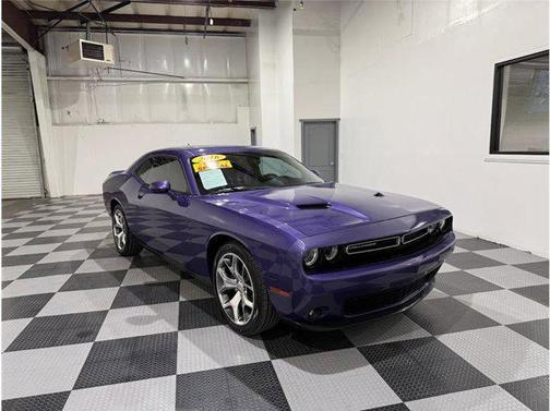2016 Dodge Challenger SXT