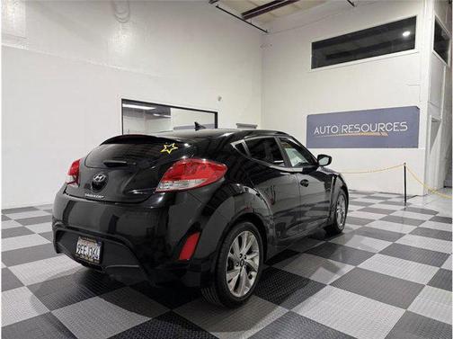 2016 Hyundai Veloster Base
