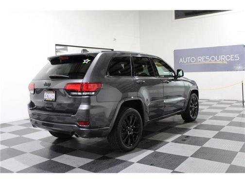 2018 Jeep Grand Cherokee Altitude