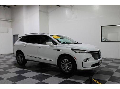 2023 Buick Enclave Essence FWD