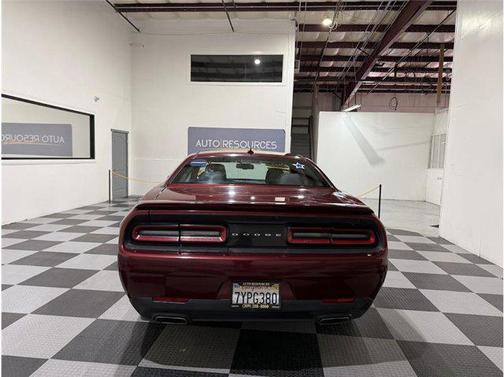 2017 Dodge Challenger SXT