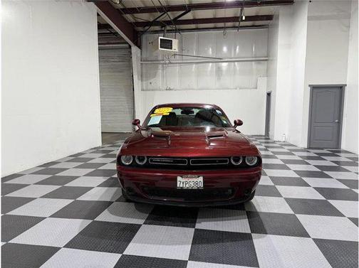2017 Dodge Challenger SXT