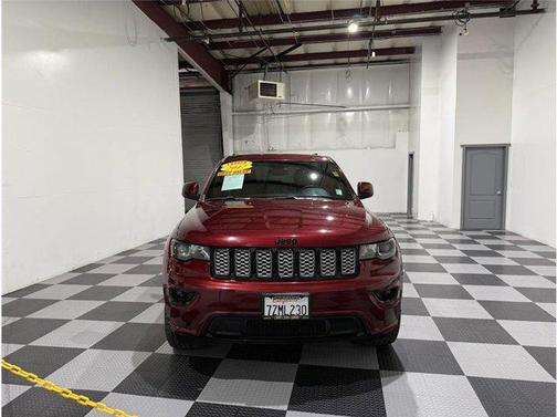 2017 Jeep Grand Cherokee Altitude