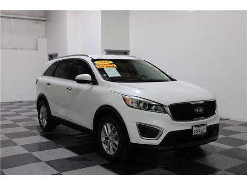 2018 Kia Sorento LX