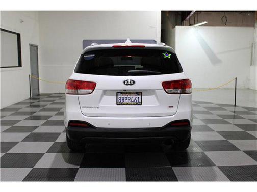 2018 Kia Sorento LX