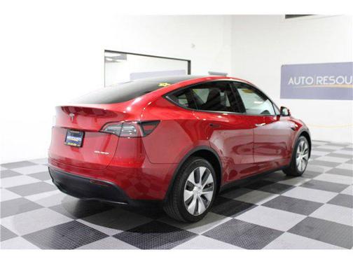 2023 Tesla Model Y Long Range Sport Utility 4D