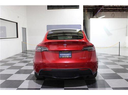 2023 Tesla Model Y Long Range Sport Utility 4D