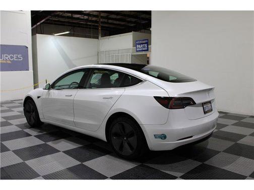 2020 Tesla Model 3 Standard Range