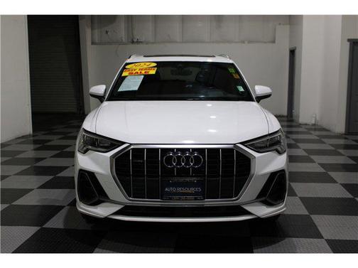 2024 Audi Q3 Premium 45 TFSI S line quattro Tiptronic