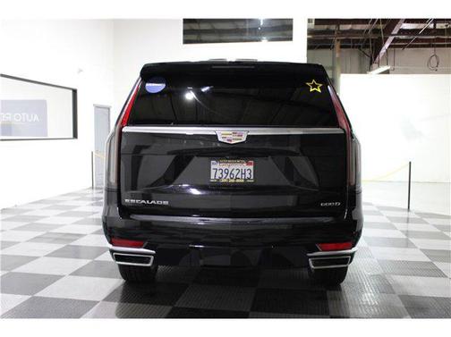 2022 Cadillac Escalade ESV Premium Luxury