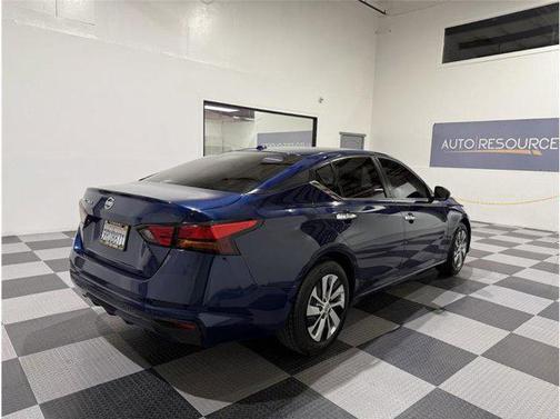2020 Nissan Altima S FWD
