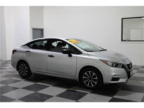 2020 Nissan Versa 1.6 S