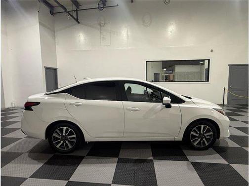 2023 Nissan Versa 1.6 SV