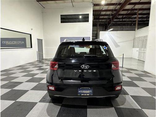 2021 Hyundai VENUE SEL