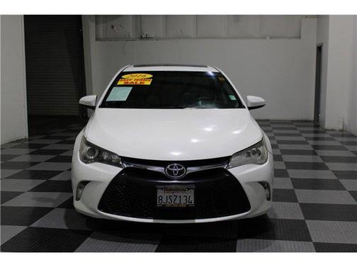 2016 Toyota Camry SE
