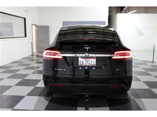 2017 Tesla Model X 75D Sport Utility 4D