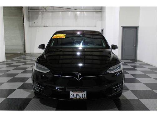 2017 Tesla Model X 75D Sport Utility 4D