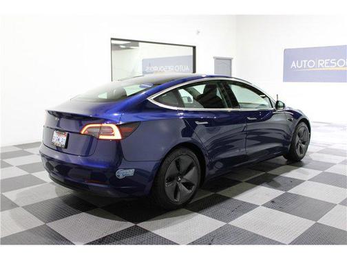 2020 Tesla Model 3 Standard Range