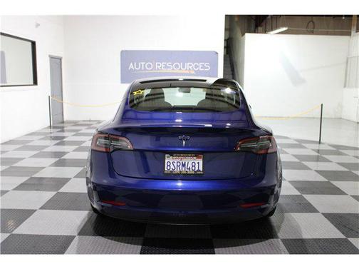 2020 Tesla Model 3 Standard Range