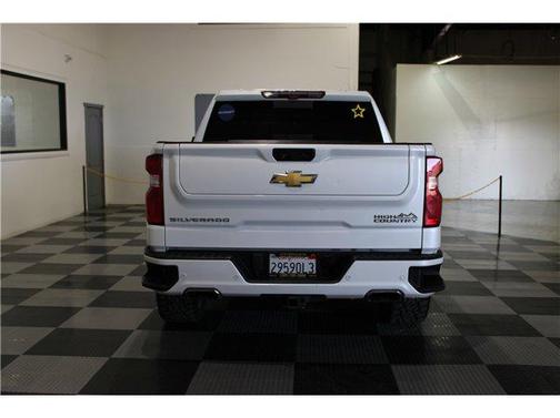 2022 Chevrolet Silverado 1500 High Country