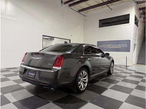 2018 Chrysler 300 Limited