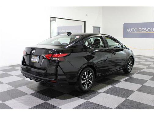 2021 Nissan Versa 1.6 SV