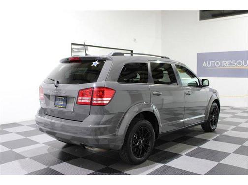 2020 Dodge Journey SE Value