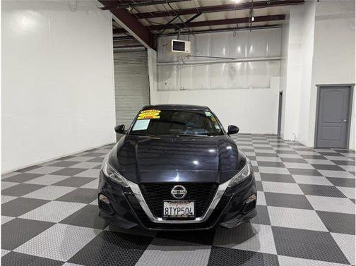 2021 Nissan Altima 2.5 SV