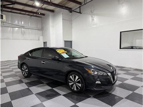 2021 Nissan Altima 2.5 SV