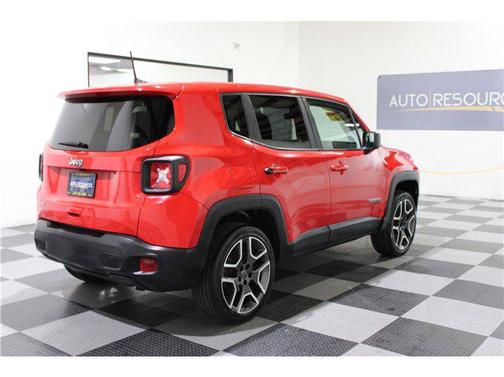 2020 Jeep Renegade Jeepster 4X4