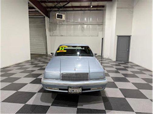 1992 Chrysler New Yorker Salon